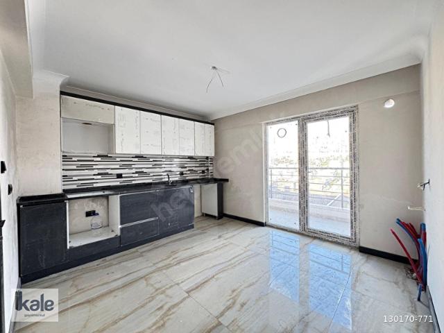 KALETREN İSTASYONU YAKINI ŞEHİR MANZARALI ÇİFT BANYO SIFIR 3+1