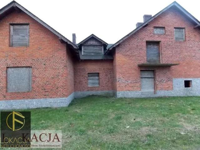 Duży dom 450 m² na działce 1205 m², stan surowy, aranżacja
