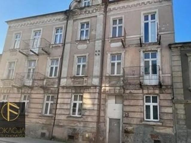 Kamienica z potencjałem inwestycyjnym, 10 pokoi, podział