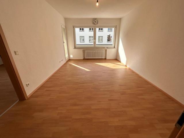 Kalk, helle, komplett renovierte 2 Zimmerwohnung, zentrale Lage