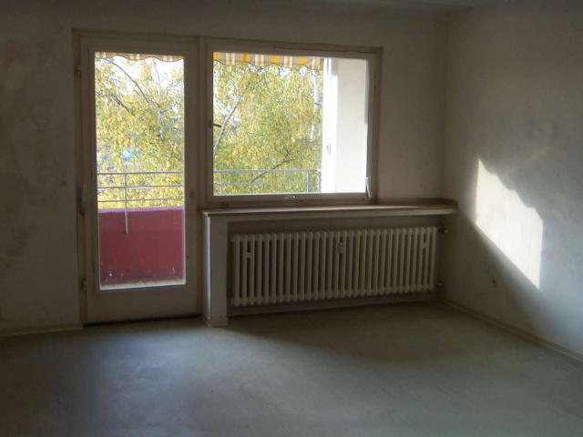 Kalk: Helle 2 Zimmer Wohnung mit Balkon