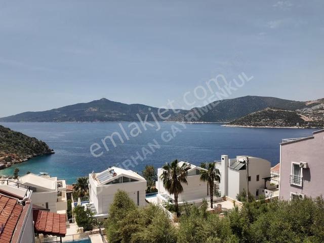 Kalkan Kışla Mevkiinde Manzaralı Daire