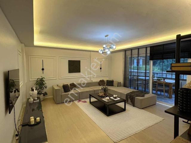 Kalkancıda Site İçi, Otoparklı, Tramvaya Yakın Geniş 3+1 Daire