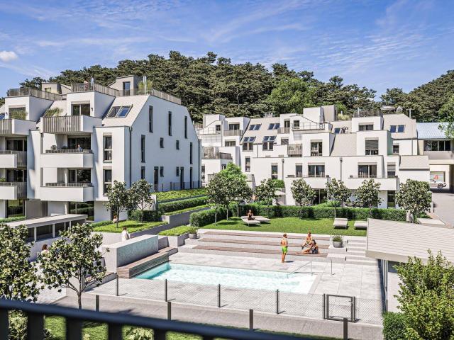 Abkühlen im hauseigenen Pool. Ihre Traumwohnung mit Terrasse oder Garten und Fernblick Nähe Maurer Wald PROVISIONSFREI !