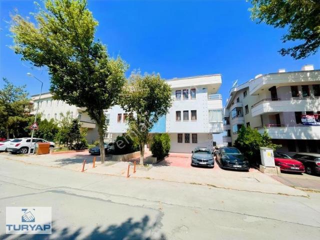 Kaptanpaşa Sokak 3 Kot Asansörlü Açık Otopark 3+1 Mülk Sahibi