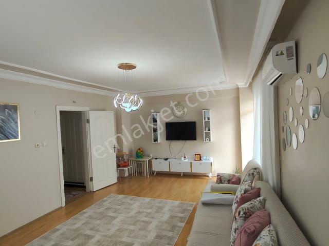 Kapaklı Belediye Meydanında 2+1 Full Ön Cephe Daire