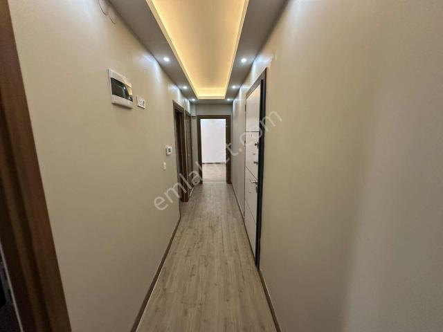 Kapaklı Belediye Meydanında 2+1 Giriş Kat Satılık Daire