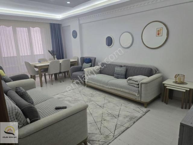 Kapaklı'da Merkezi Konumda İskanlı Asansörlü 3+1 125m2 Daire