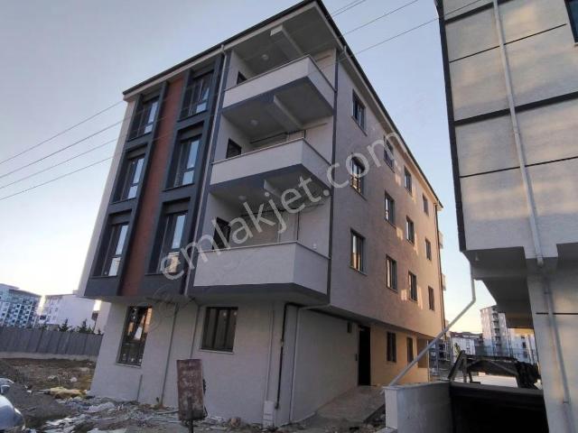 Kapaklı Hastane Dibinde 2+1 Ön Cephe Daire
