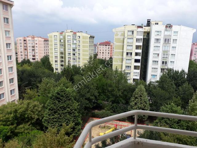 Kapaklı Organize Emlak'tan Organize Emlak Konutları Manolya Bl.larında 3+1 Kiralık Daire
