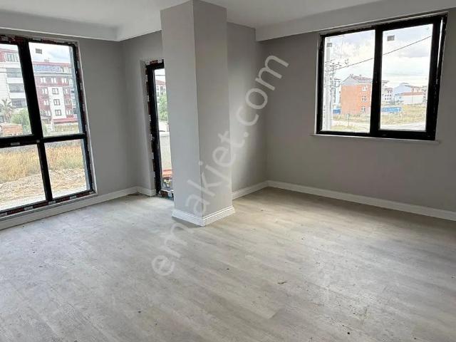 Kapaklı Mevlana Mahallesi Sıfır 2+1 Satılık Daire