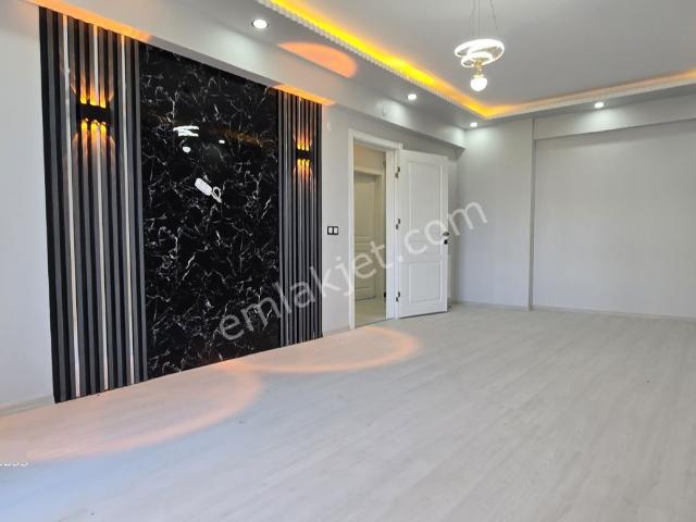 Kapaklı Merkezde Satılık 3+1 Sıfır İskanlı Asansörlü Daire