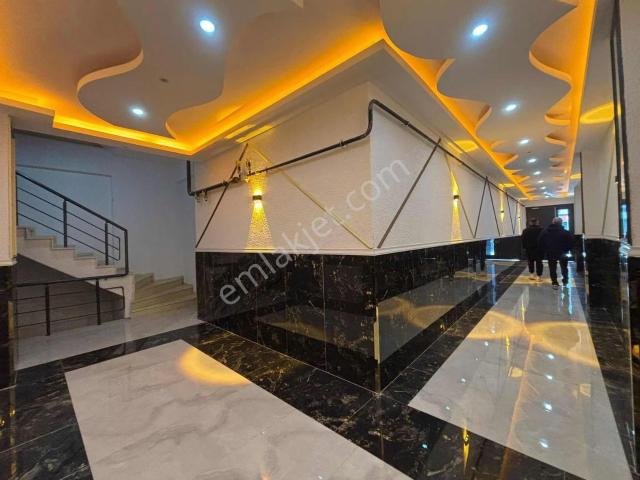 Kapaklı Merkez'de Satılık Lüx 3+1 Daire