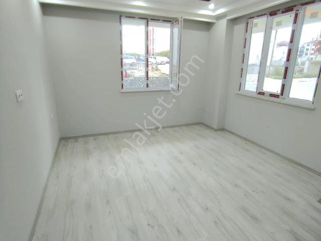 Kapaklı Merkeze Yakın Kiralık Daire Yuvam Mevkiinde
