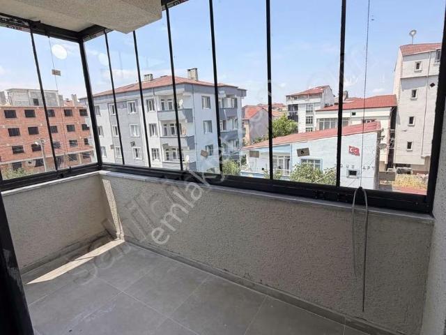 Kapaklı Merkezi Konumda Kiralık 2+1