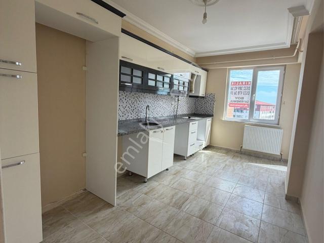 Kapaklı Merkezi Konumda 2+1