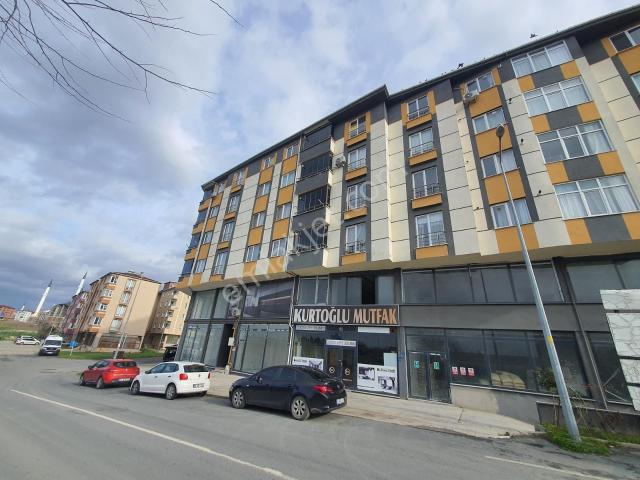 Kapaklı'nın En Nezih Mahallesinde, Okullara Yakın, Otoparklı 2+1