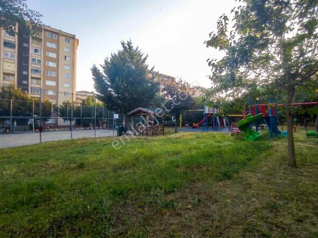 Kapaklı Yıldızkent Güneş Sitesi Kiralık 2+1 Daire Re/max Land