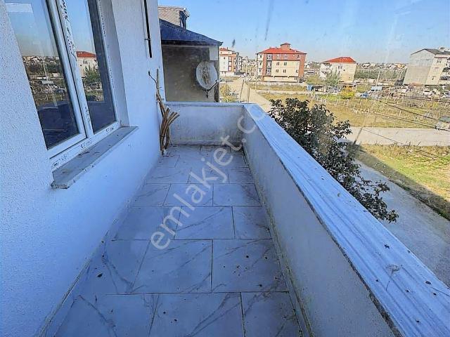 Kapaklı Yunus Emre Mahallesinde Arakat Sıfır 2+1