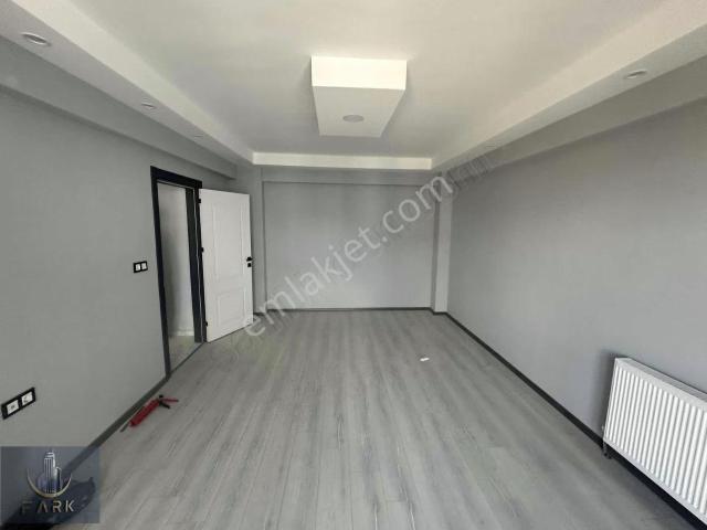 Kapaklı Yunus Emrede Kiralık 2+1 Sıfır Arakat Daire