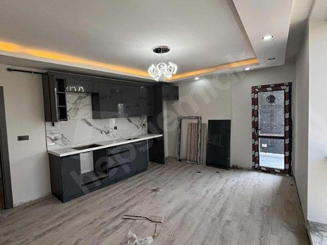 KAPAKLI MERKEZDE LÜXS REZİDANS DA SATILIK 1+1 SIFIR DAİREOFİS