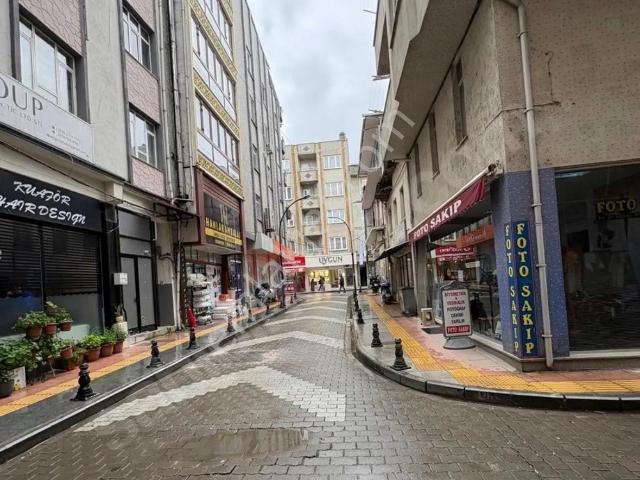 Kapalı Çarşı Yanında Eşyalı Kiralık 1+1