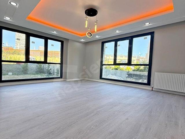 KAPALI OTOPARKLI KREDİYE UYGUN 2+1 SIFIR DAİRE