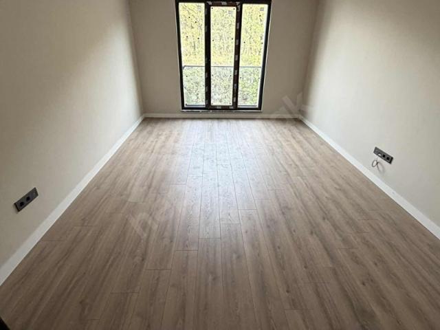 KAPANMAZ MANZARAYA SAHİP HARİKA 4+1 DUBLEX DAİRE
