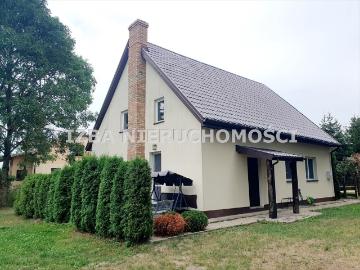 Urokliwy dom 150 m² z działką 1436 m² w Kapicach