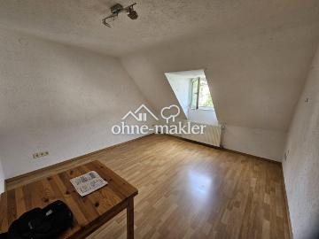 Kapitalanlage oder Selbstnutzung: 2,5 Zimmer Dachgeschosswohnung in Stuttgart Ohne Makler
