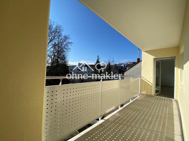 Kapitalanlage mit Weitblick Helle 2 Zimmer Wohnung mit Balkon, Aufzug & Garage in Siegburg