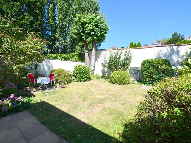 Kapitalanlage mit Charme: MFH+Garten+Ausbaureserven!