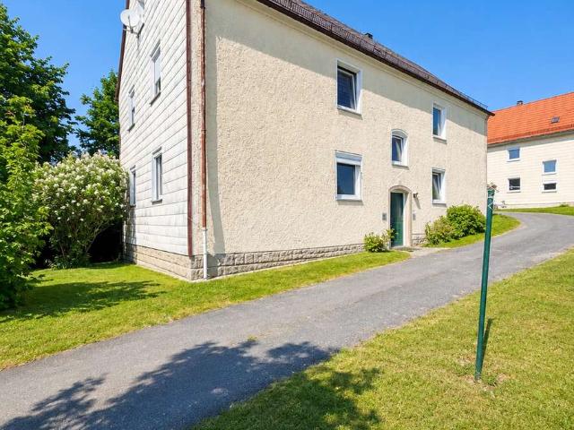 Kapitalanlage mit Entwicklungspotenzial – Zwei Mehrfamilienhäuser auf großem Grundstück