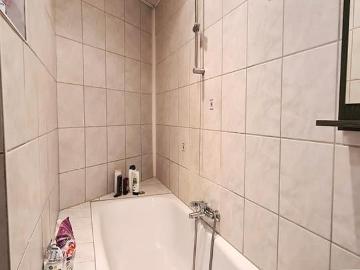 Kapitalanlage mit Potenzial – Attraktive 4 Zimmer Wohnung in Schl
