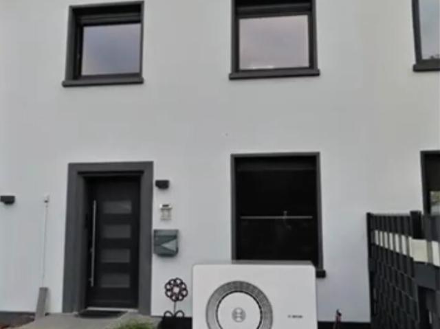 Kapitalanlage oder Eigenheim – modernisiertes Reihenmittelhaus mit PV Anlage