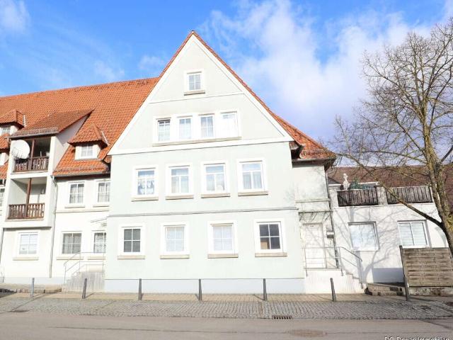 Kapitalanlage oder Eigennutz: 3 Zi Whg inkl. TG Stellplatz, neue Heizungsanlage 2025