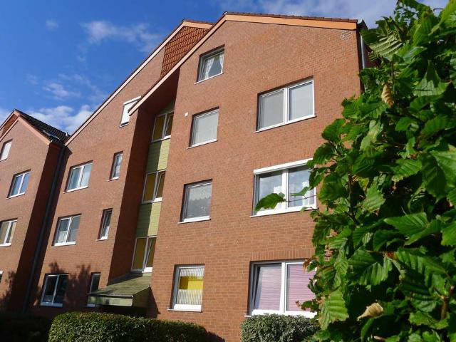 Kapitalanlage oder Eigennutzung gepflegte 3 Zi. Wohnung mit Loggia und Stellplatz