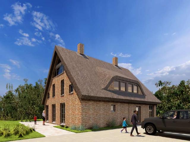 Kapitalanlage auf Rügen: Exklusive 113 m² Reetdach Doppelhaushälfte in Preetz zur Ferienvermietung