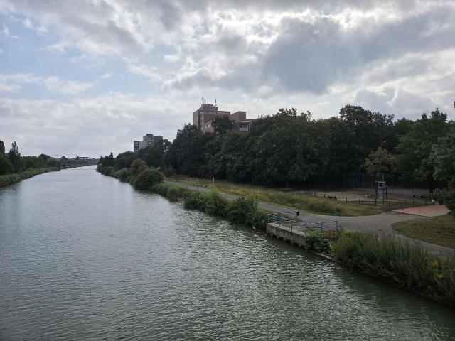 Kapitalanlage direkt am Kanal: Vermietete Eigentumswohnung am Mittellandkanal in Hannover List