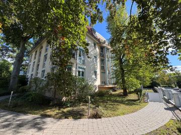 Haus for sale in Alt-Bieblach - Parkplatz