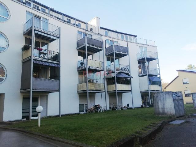Kapitalanlage: Gemütliche vermietete 3 Zimmer Wohnung mit großem Herzstück!