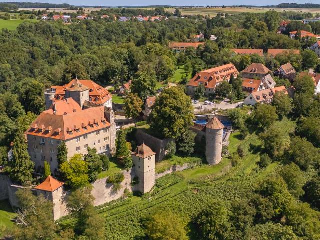 Kapitalanlage: Großzügige 3 Zimmer Wohnung 774 im SENIORENDORF Schloß Stetten