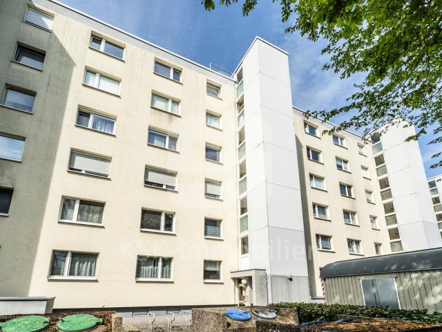 Kapitalanlage in begehrter Lage von Köln Zündorf Vermietete 3 Zimmer Wohnung mit Balkon