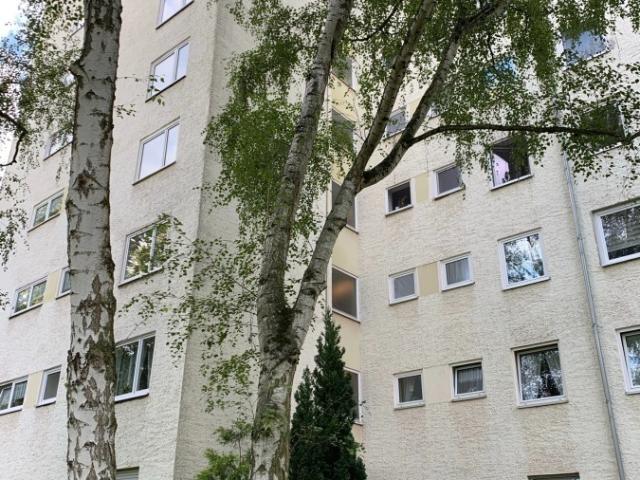 Kapitalanlage in Berlin Mariendorf: Vermietete 3 Zimmer Wohnung mit Balkon und Stellplatz