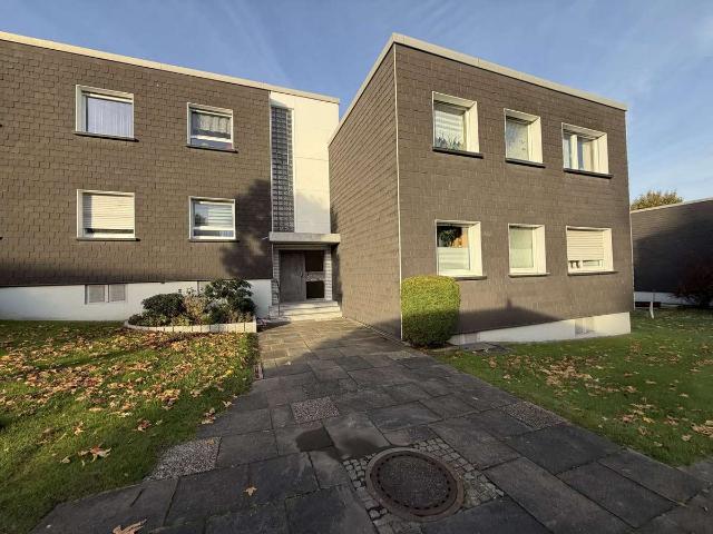 Kapitalanlage in Essen Frintrop: Vermietete 3 Zimmer Wohnung mit Balkon & Garage