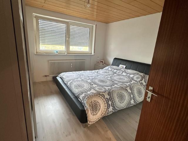 Kapitalanlage Böblingen Dagersheim: vermietete 3,5 Zi. ETW, 94 m², TG, Aufzug, 4,6 % Rendite