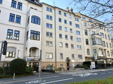 Wiesbaden Südost - Balkon, Ausgestattete Küche