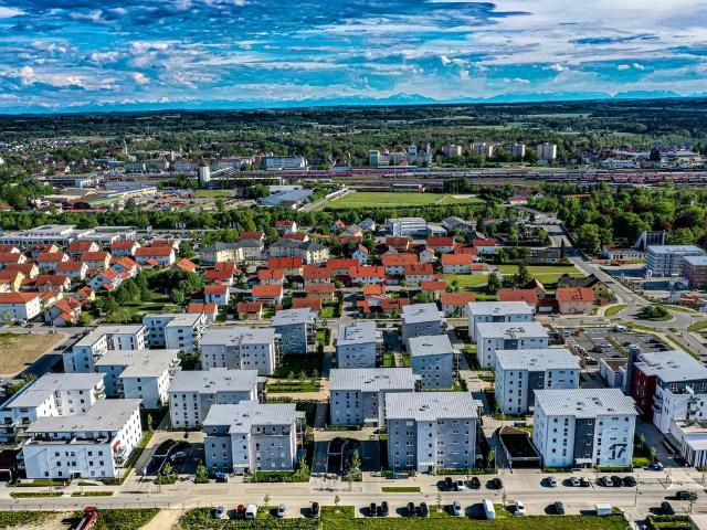 KAPITALANLAGE ! 3 Zi. Wohnung, 2.OG mit großem Südbalkon