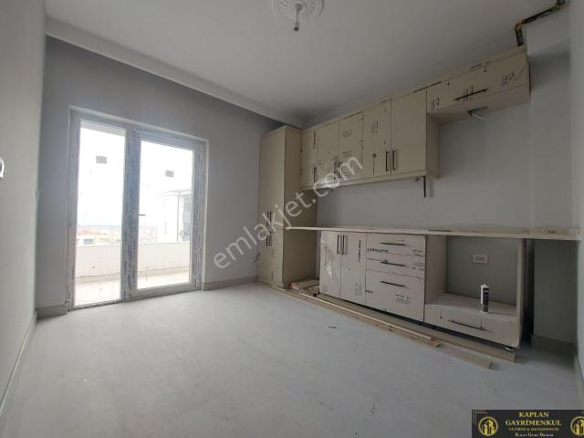 Kaplan Gayrimenkul’den Emek Mah. Tarih Bulvarı Yakını 2+1 105 M² Satılık Daire