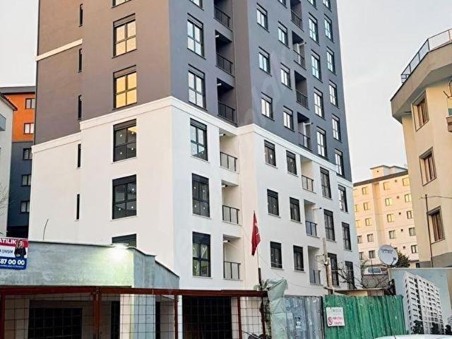 KARTAL 2+1 EBEVEYN BANYOLU KİRALIK METROYA 5 DAKİKA SİTE İÇİNDE